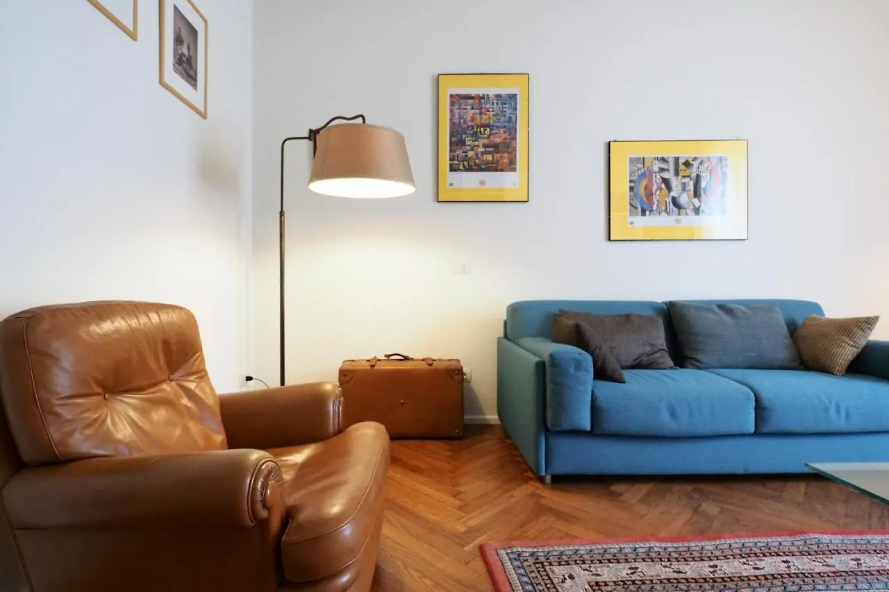 Appartamento PrimoPiano - Cantoni Milano Italia