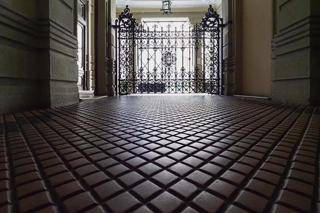 Appartamento PrimoPiano - Cantoni Milano